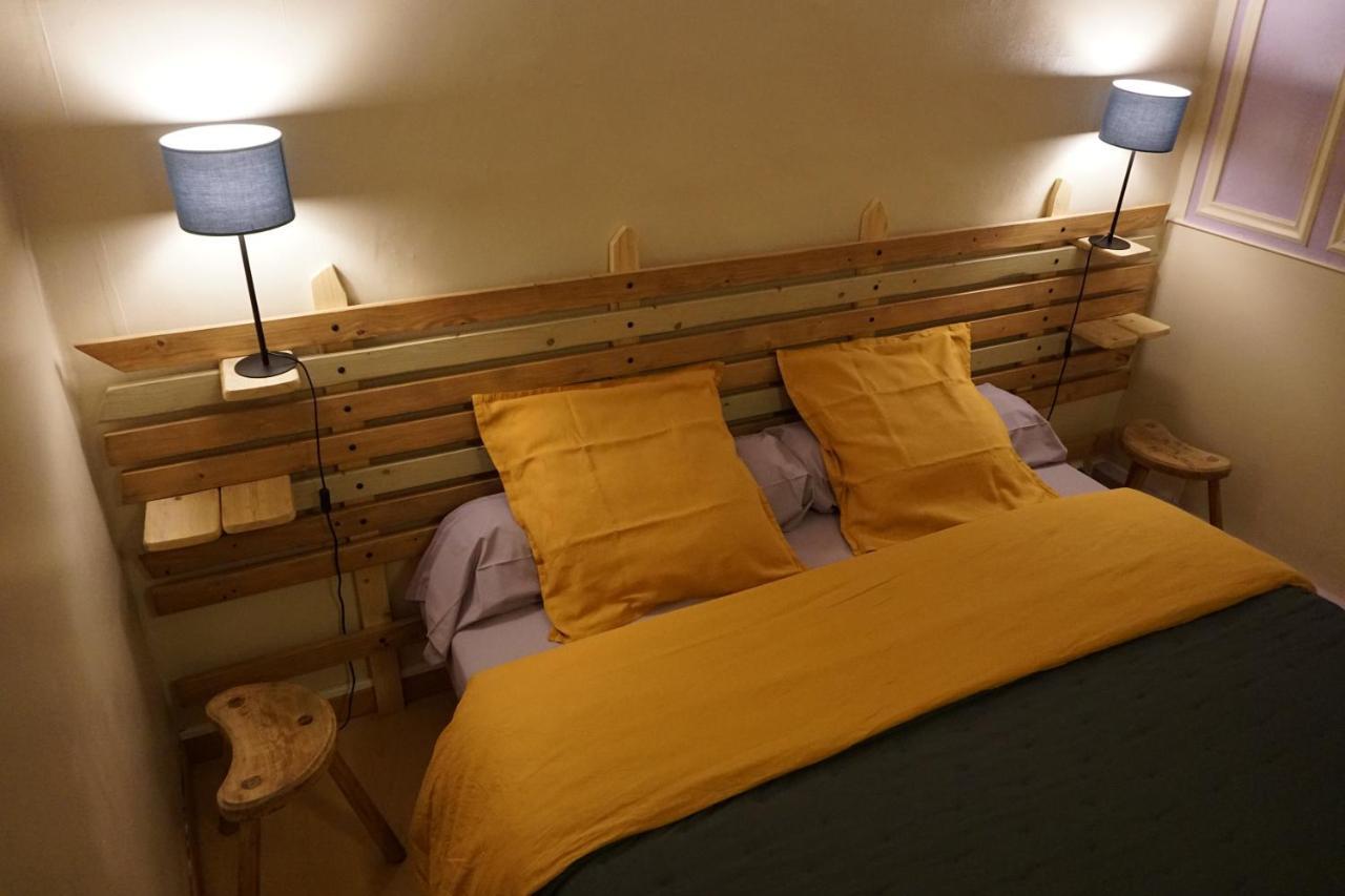 Chambres D'Hotes Kerioret Izella Kerlaz エクステリア 写真