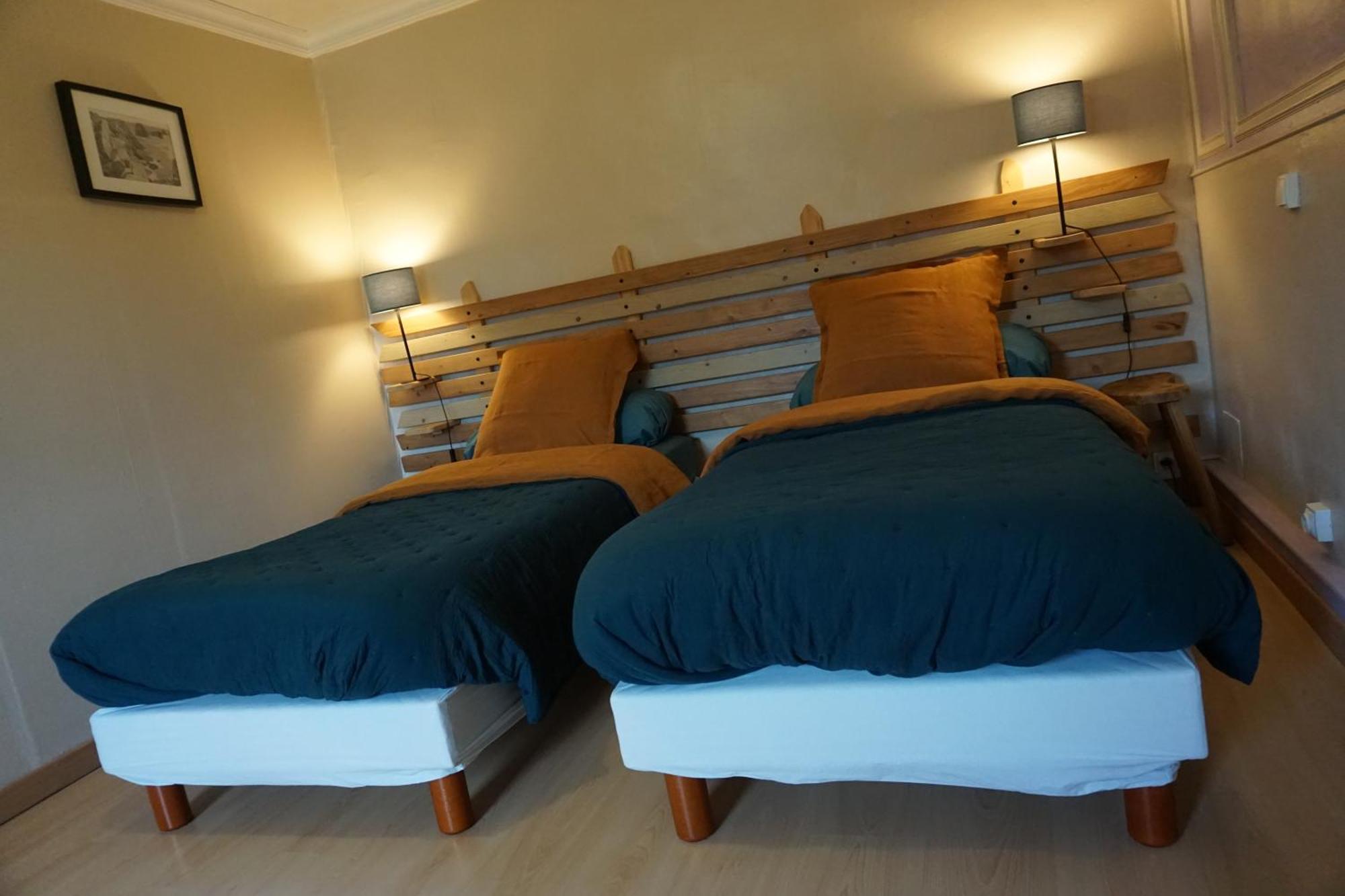 Chambres D'Hotes Kerioret Izella Kerlaz エクステリア 写真